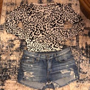 💔Beautiful Cheetah shirt💔